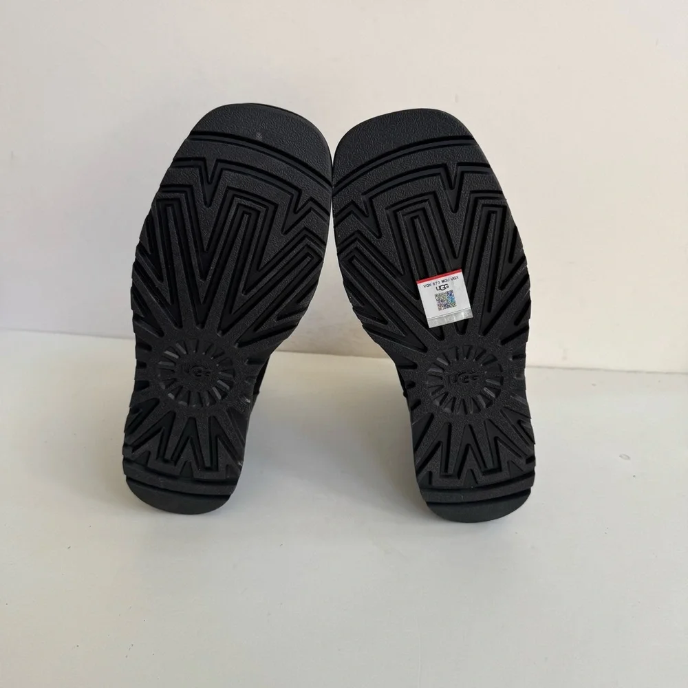 UGG Black Platform Shoes - Picture 5 of 5